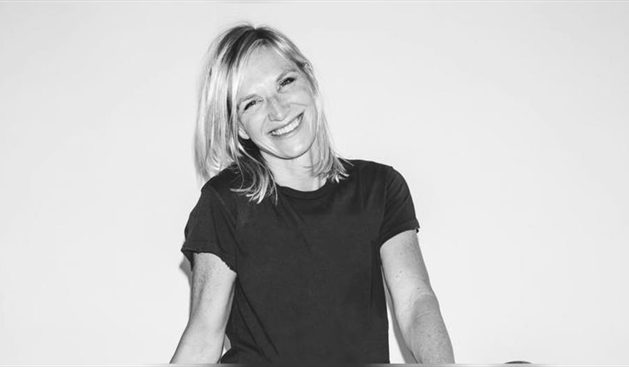 Jo Whiley's 90s Anthems