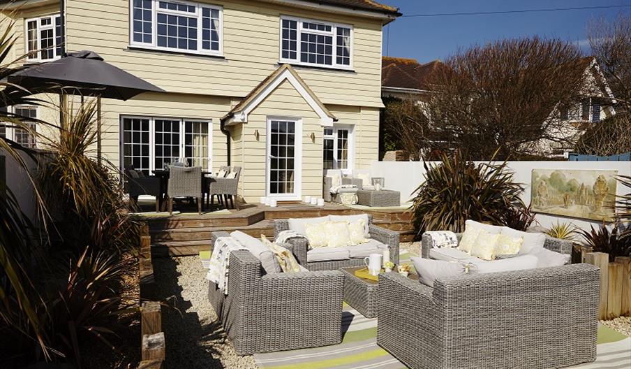 Alfresco dining area of Club Walk Beach House