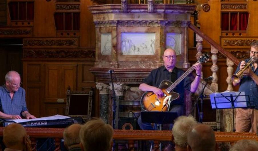 Ben Crosland's "Threeway"