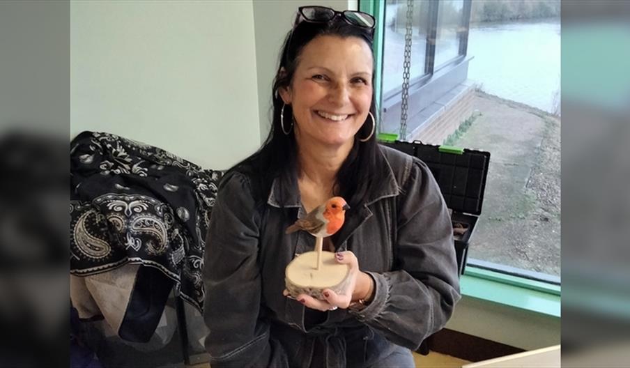 Begin Wood Carving Workshop - Robin