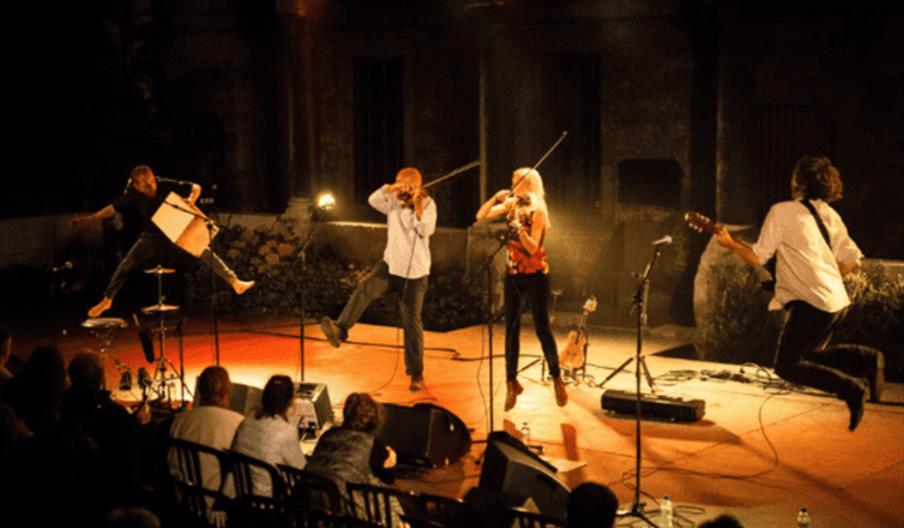 Urban Folk Quartet