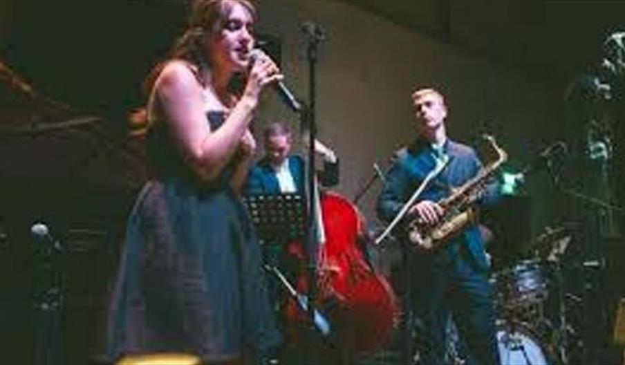 Sam Braysher Quartet Featuring Annie Majin