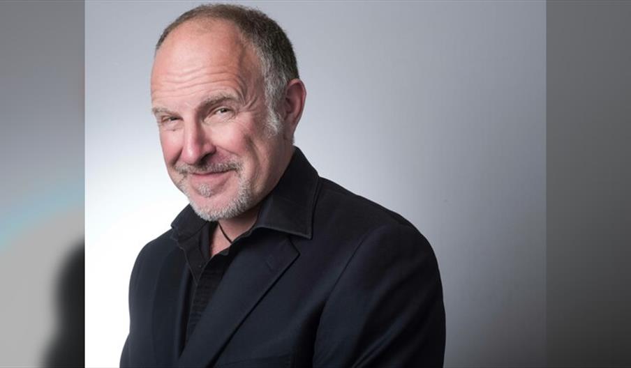 Simon Evans: Simon Evans is Staring at the Sun