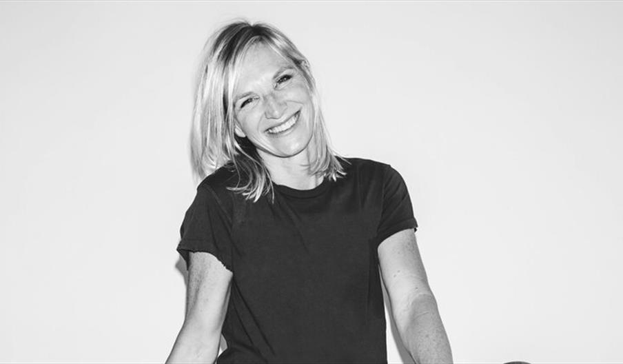 Jo Whiley's 90s Anthems
