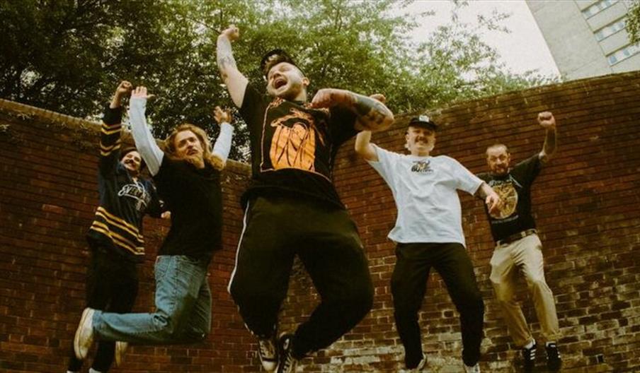 The 900 - The UK's Definitive Sum 41 Tribute