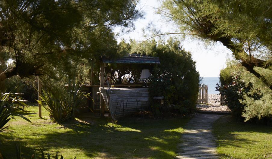 Footpath to the coast with Tamarisk