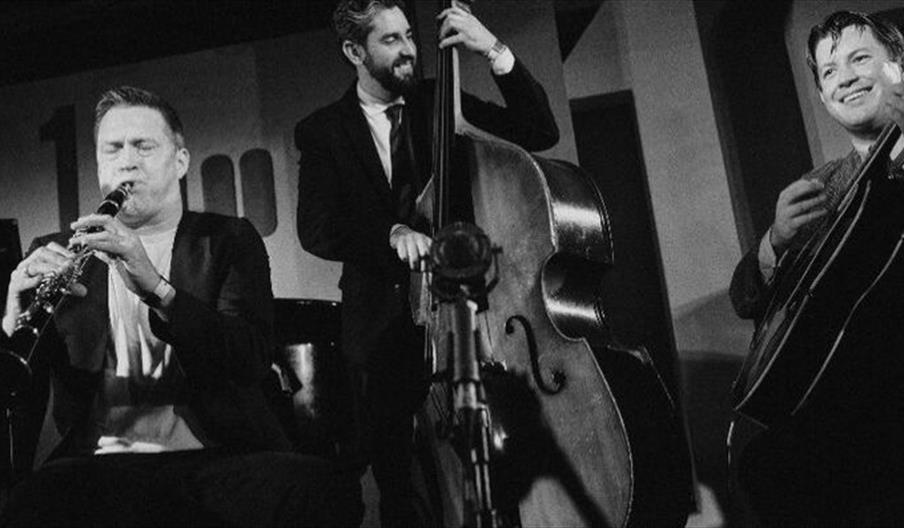 Adrian Cox Trio - Live in Hastings
