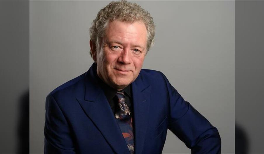 Jon Culshaw: Me, Myself & Others