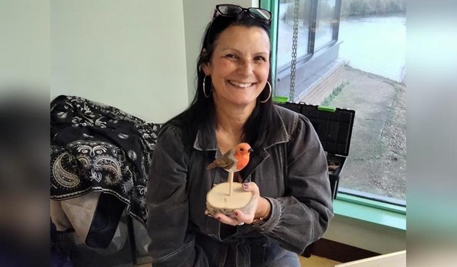 Begin Wood Carving Workshop - Robin