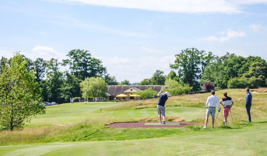 Par-3-Course-Opening-5th-Tee