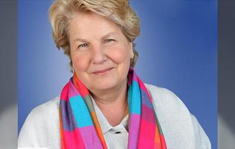 Sandi Toksvig - Friends of Dorothy