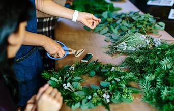People making wreaths