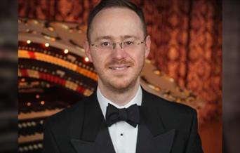 Wurlitzer Organ Concert: Richard Hills