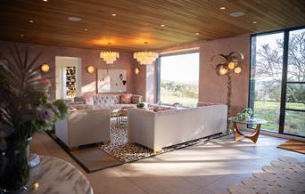 Springhill - Bloom Stays