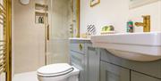 En suite shower and look