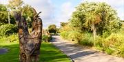 Path through Mewsbrook Park
